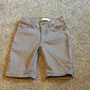 Boys gray Levi shorts